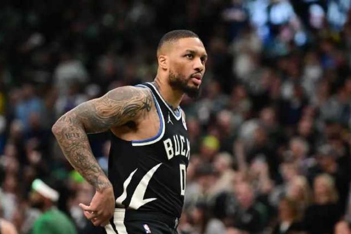 多队哄抢利拉德,勇士、湖人等队争分夺秒欲达成签约 多队哄抢利拉德,勇士、湖人等队争分夺秒欲达成签约